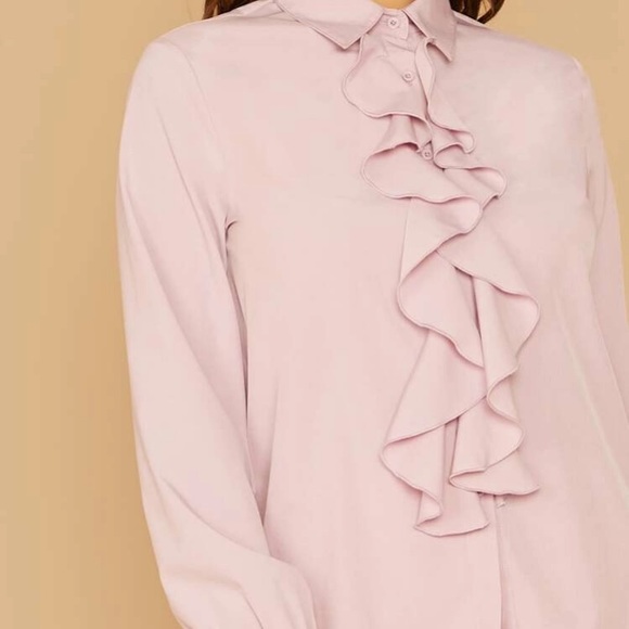 New🎉 Ruffle Blouse - Picture 4 of 5